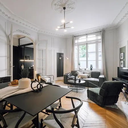 Stirling - 2 A Porte Dauphine Paris